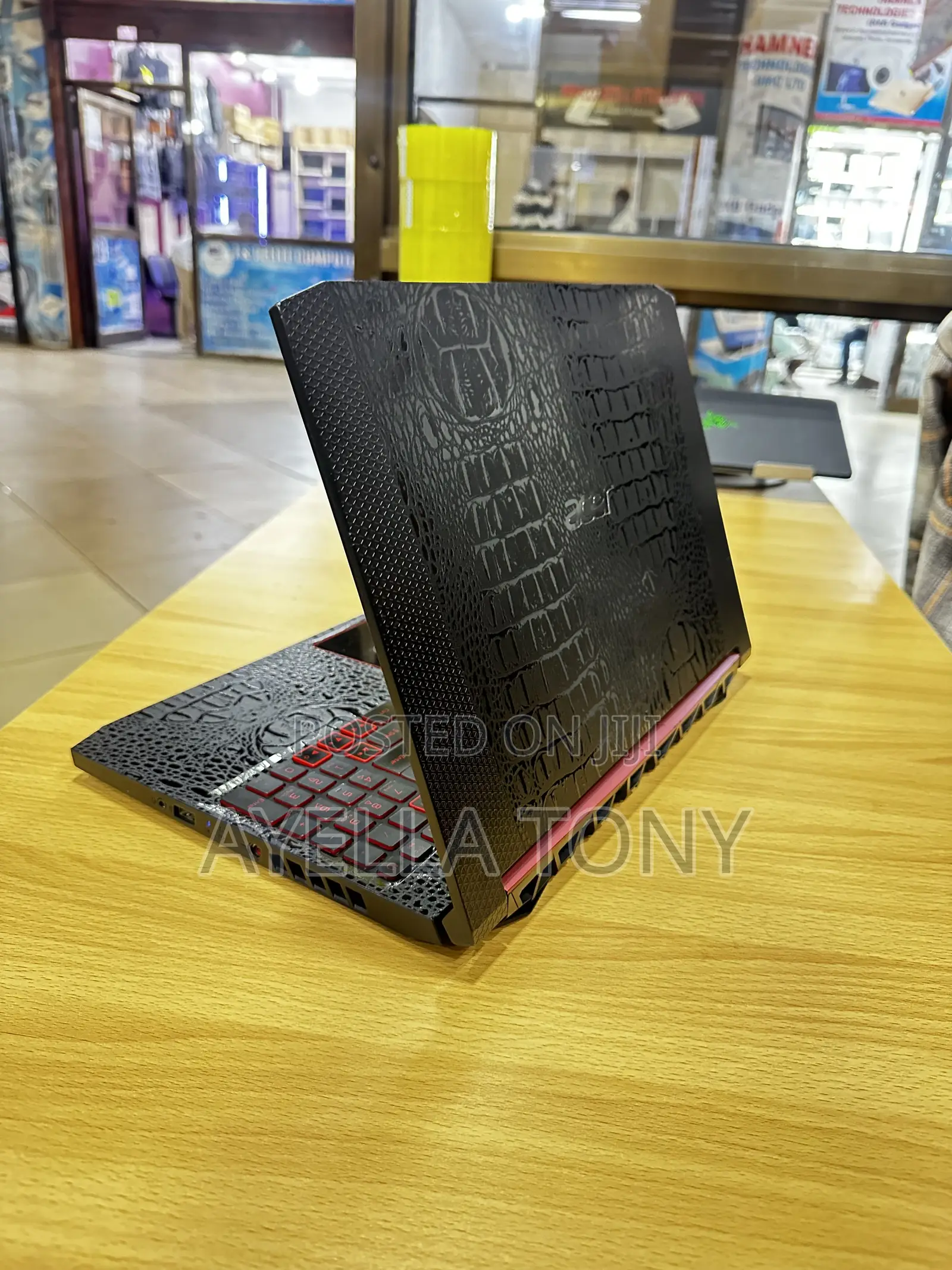 New Laptop Acer Nitro 16 16GB Intel Core i7 SSD 512GB