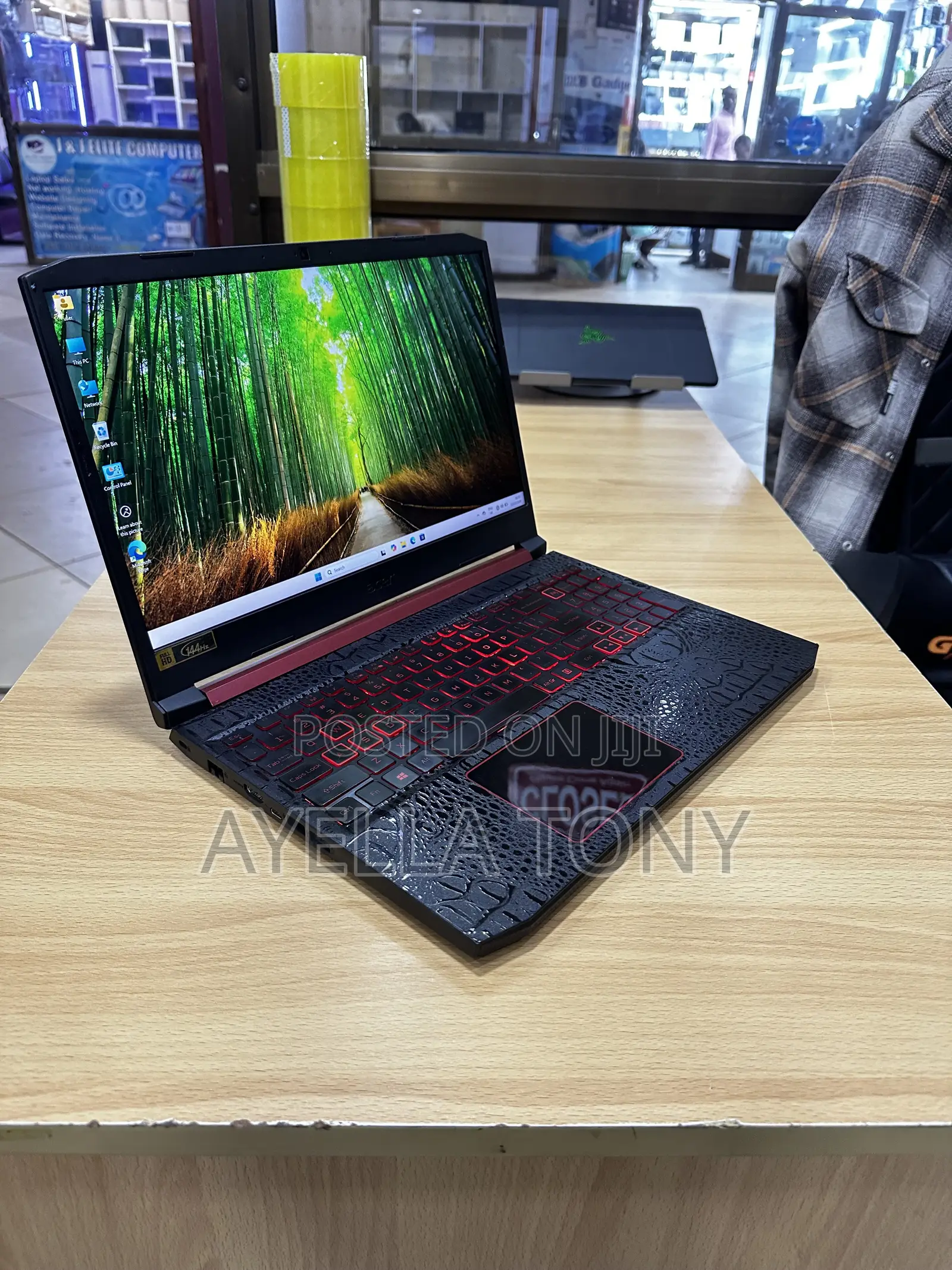 New Laptop Acer Nitro 16 16GB Intel Core i7 SSD 512GB