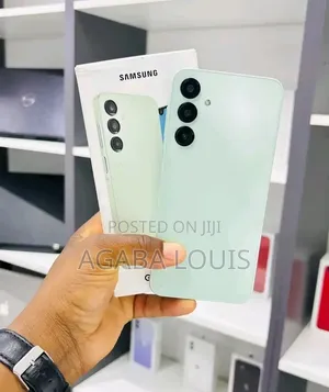 New Samsung Galaxy A16 5G 256 GB Green