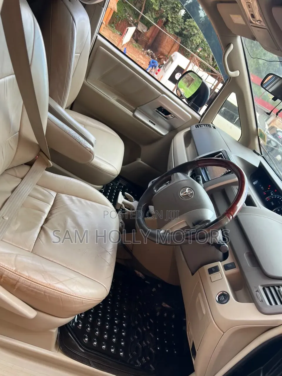 Toyota Noah 2012 Black