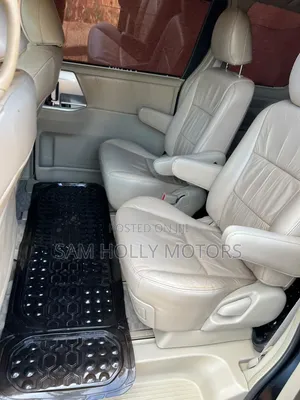 Toyota Noah 2012 Black
