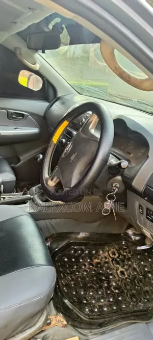 Toyota Hilux 2015 Black