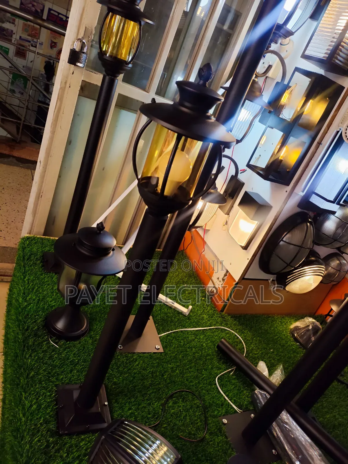 Garden/ Compound Light Single Pole