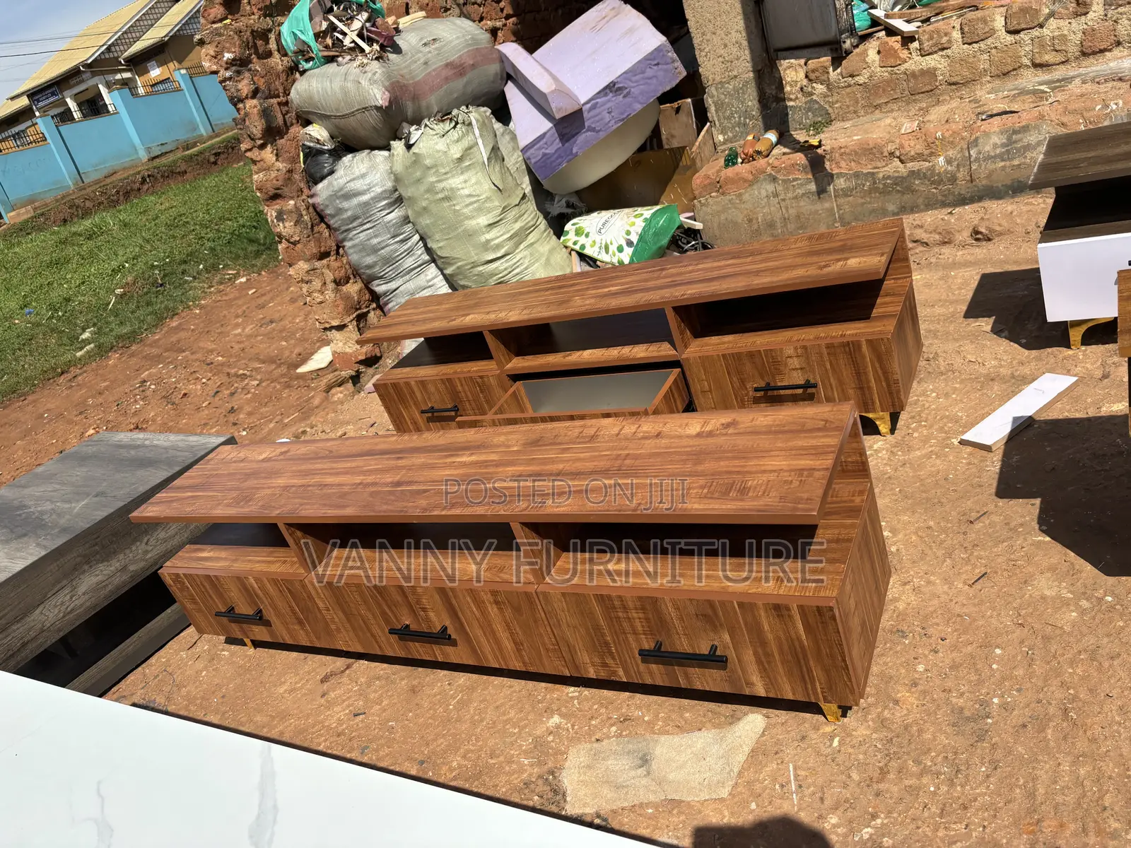 Modern TV Stand With Drawers/Television Stand