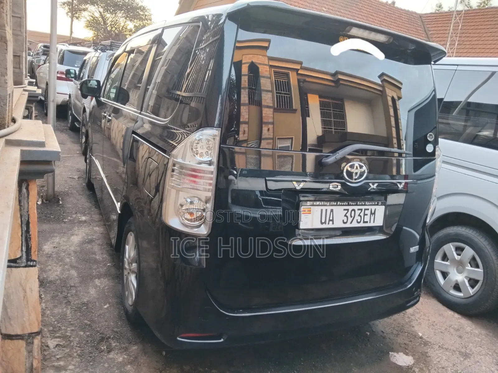 Toyota Voxy 2013 Black