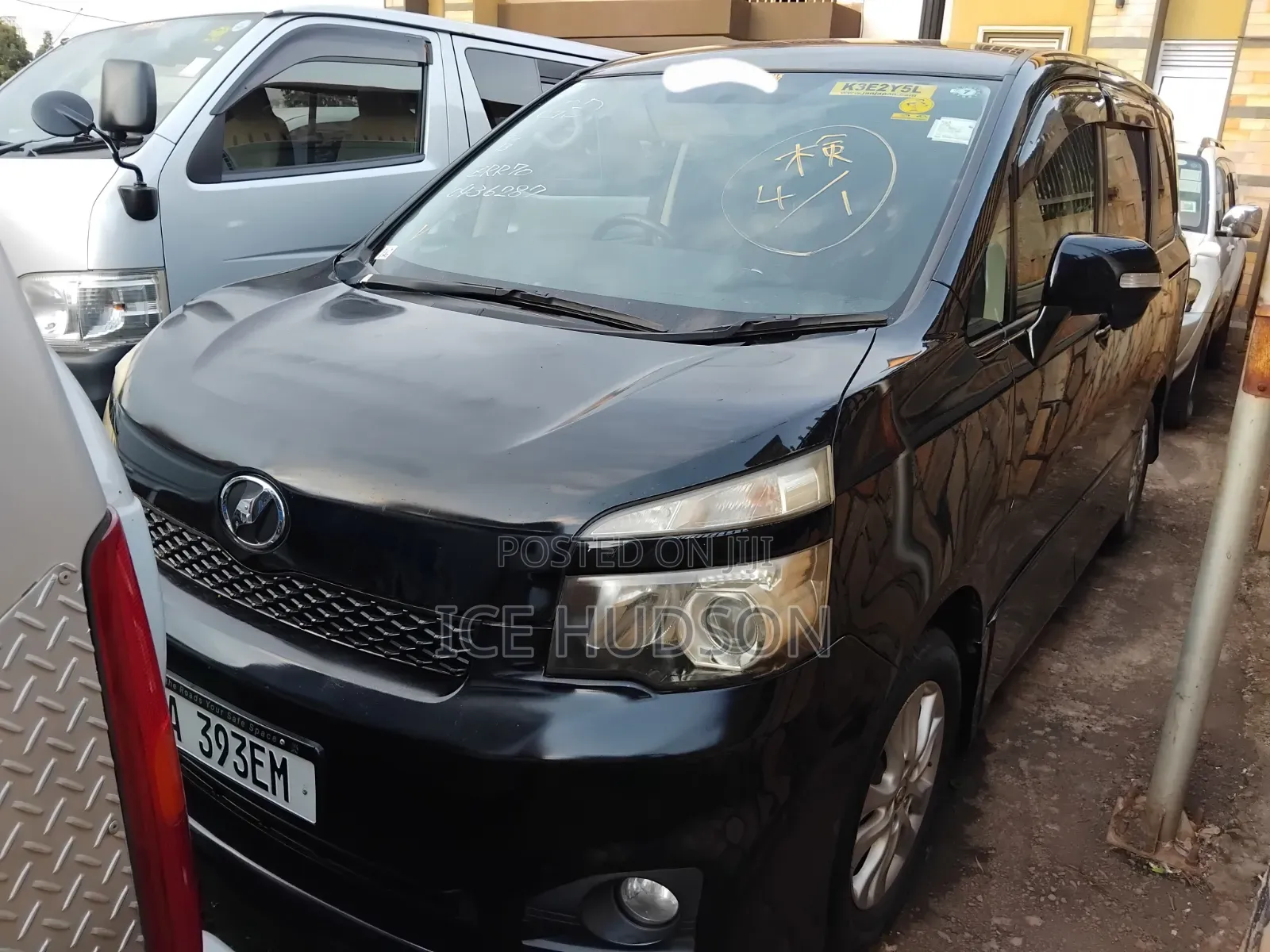 Toyota Voxy 2013 Black