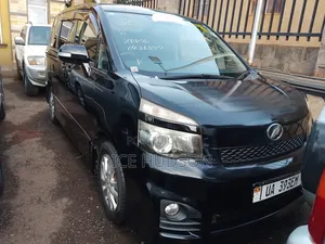Toyota Voxy 2013 Black