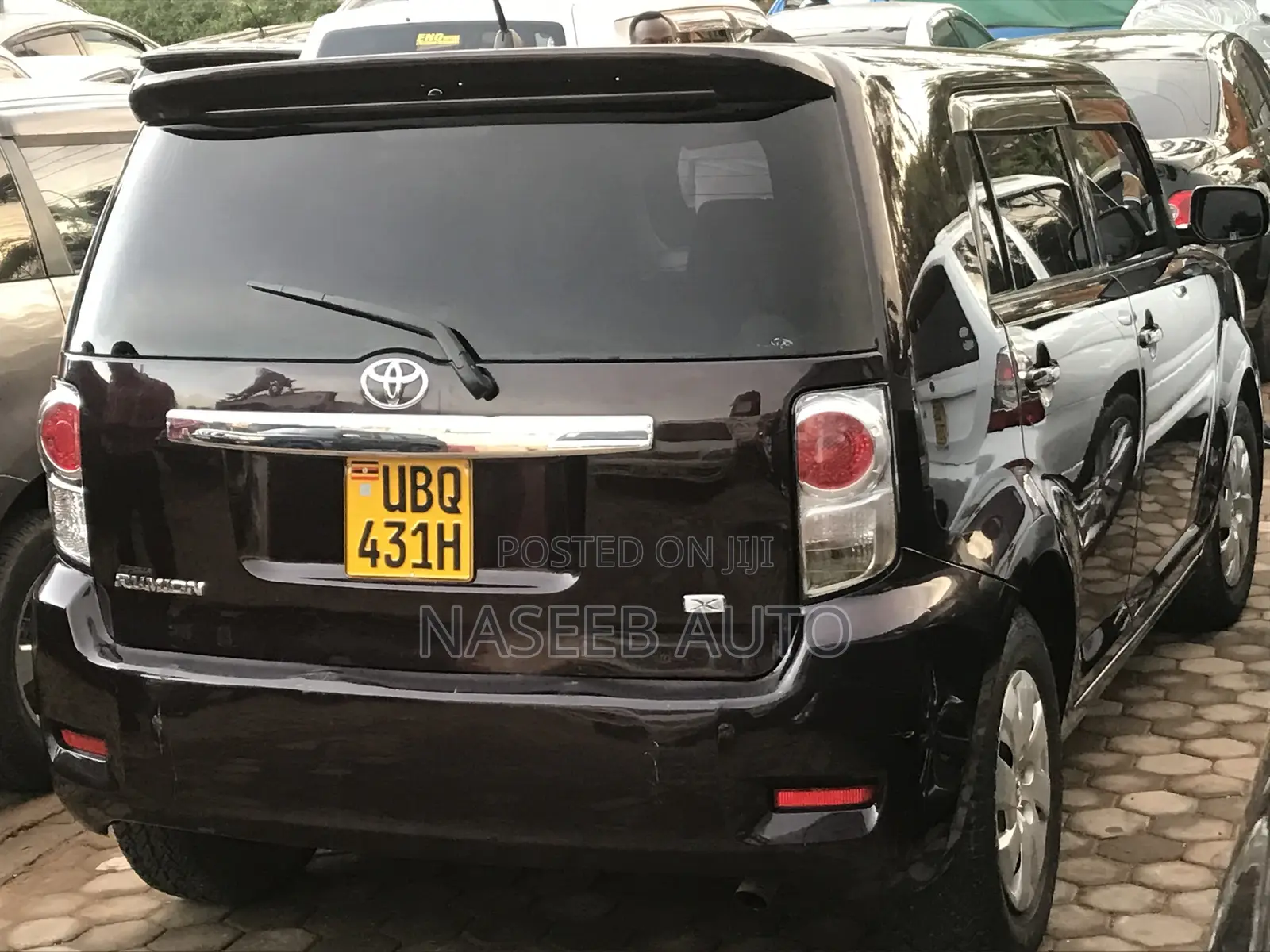 Toyota Rumion 1.5 FWD 2023 Maroon