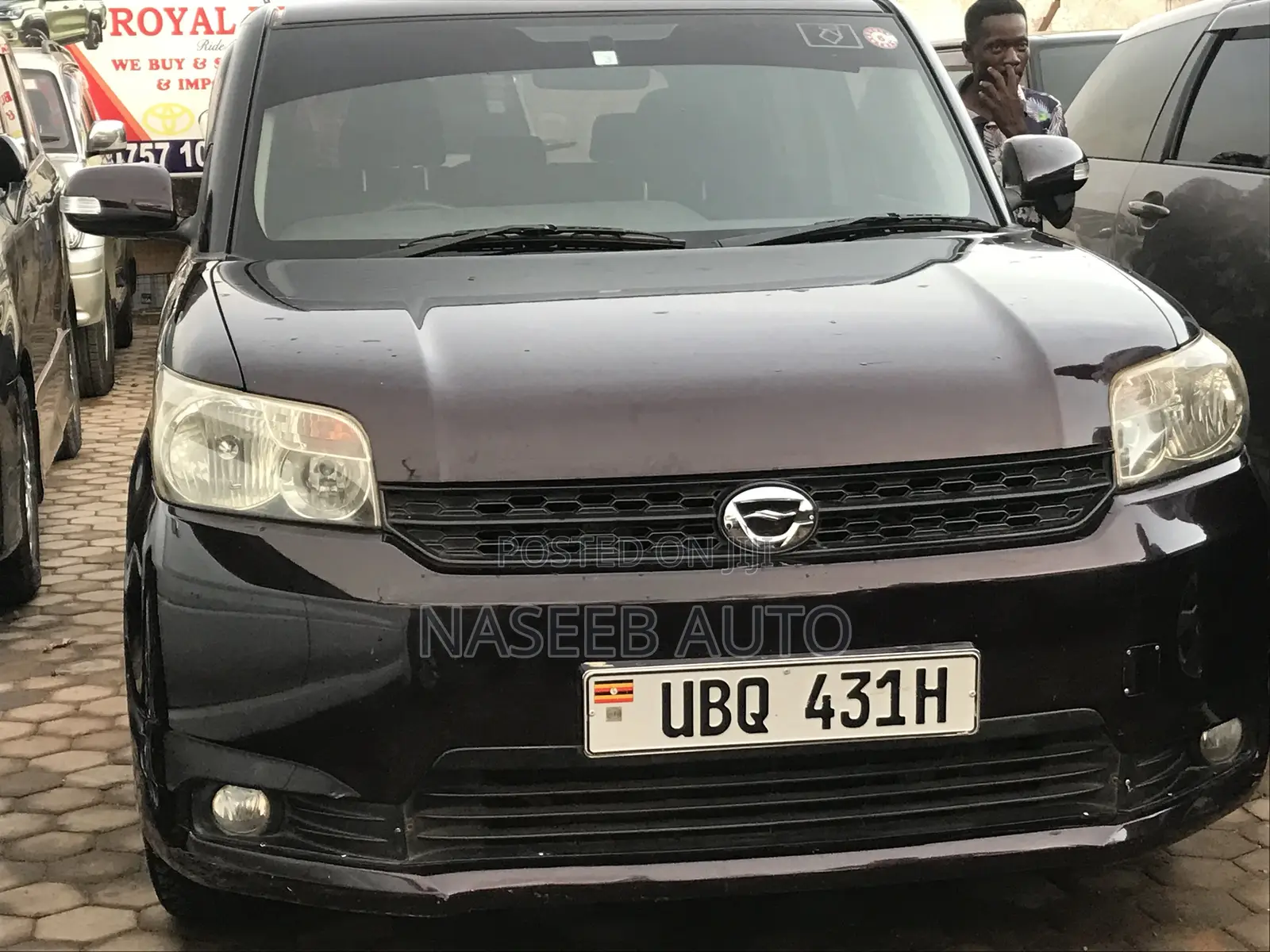 Toyota Rumion 1.5 FWD 2023 Maroon