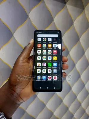 Tecno Spark 20 128 GB Blue