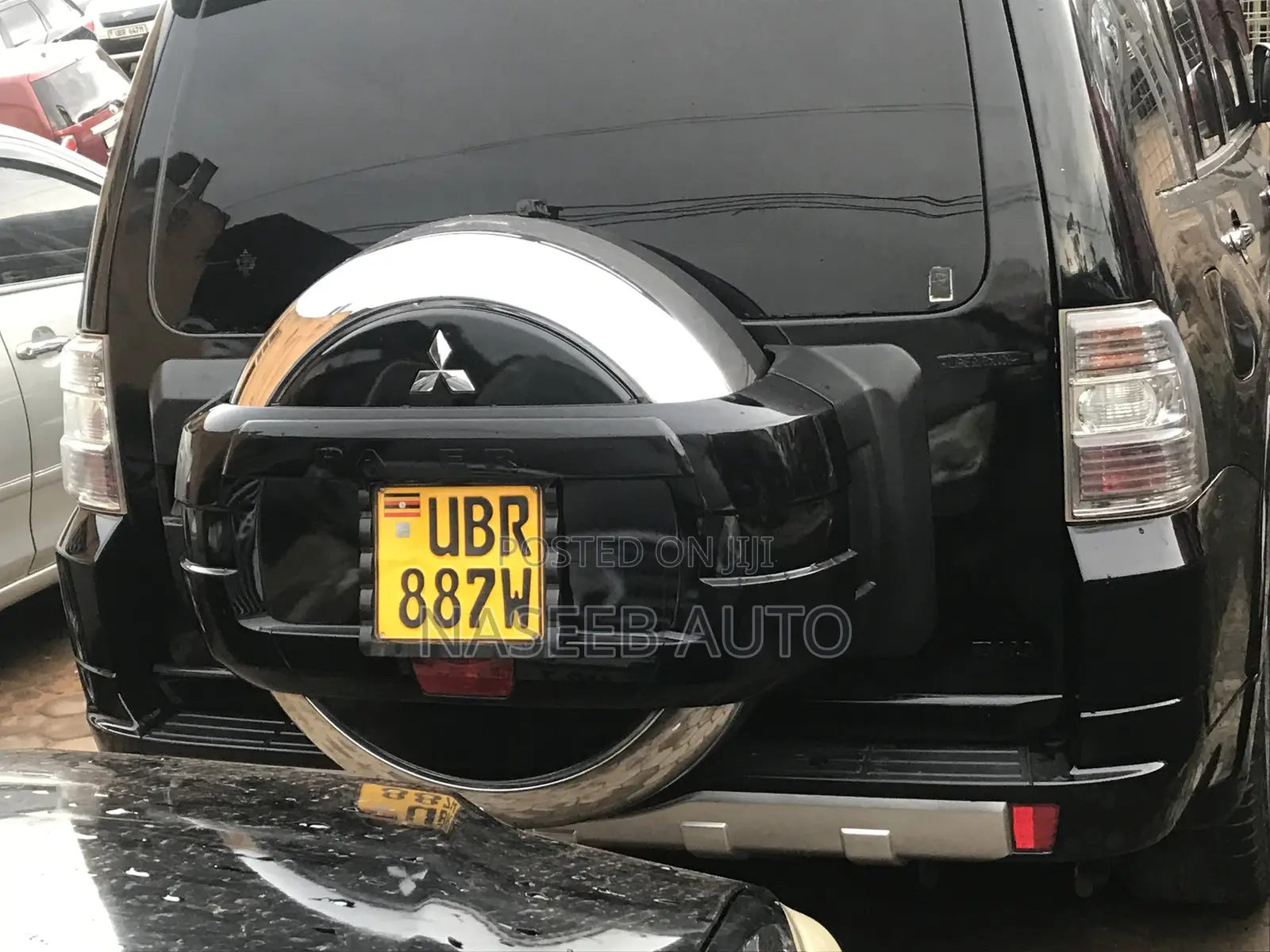 Mitsubishi Pajero 2010 Black