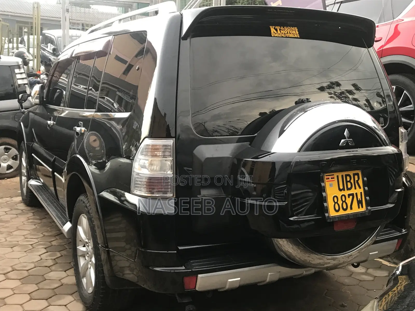 Mitsubishi Pajero 2010 Black