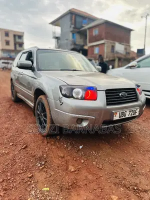 Subaru Forester 2005 Silver