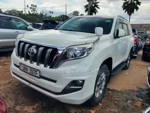 Toyota Land Cruiser Prado 2015 White