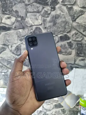Samsung Galaxy A12 64 GB Black