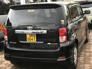 Toyota Corolla Rumion 2011 Black