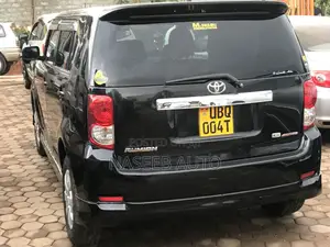 Toyota Corolla Rumion 2011 Black