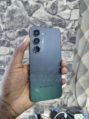 Tecno Spark 40 Pro 128 GB Black