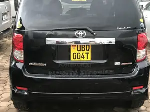 Toyota Corolla Rumion 2011 Black