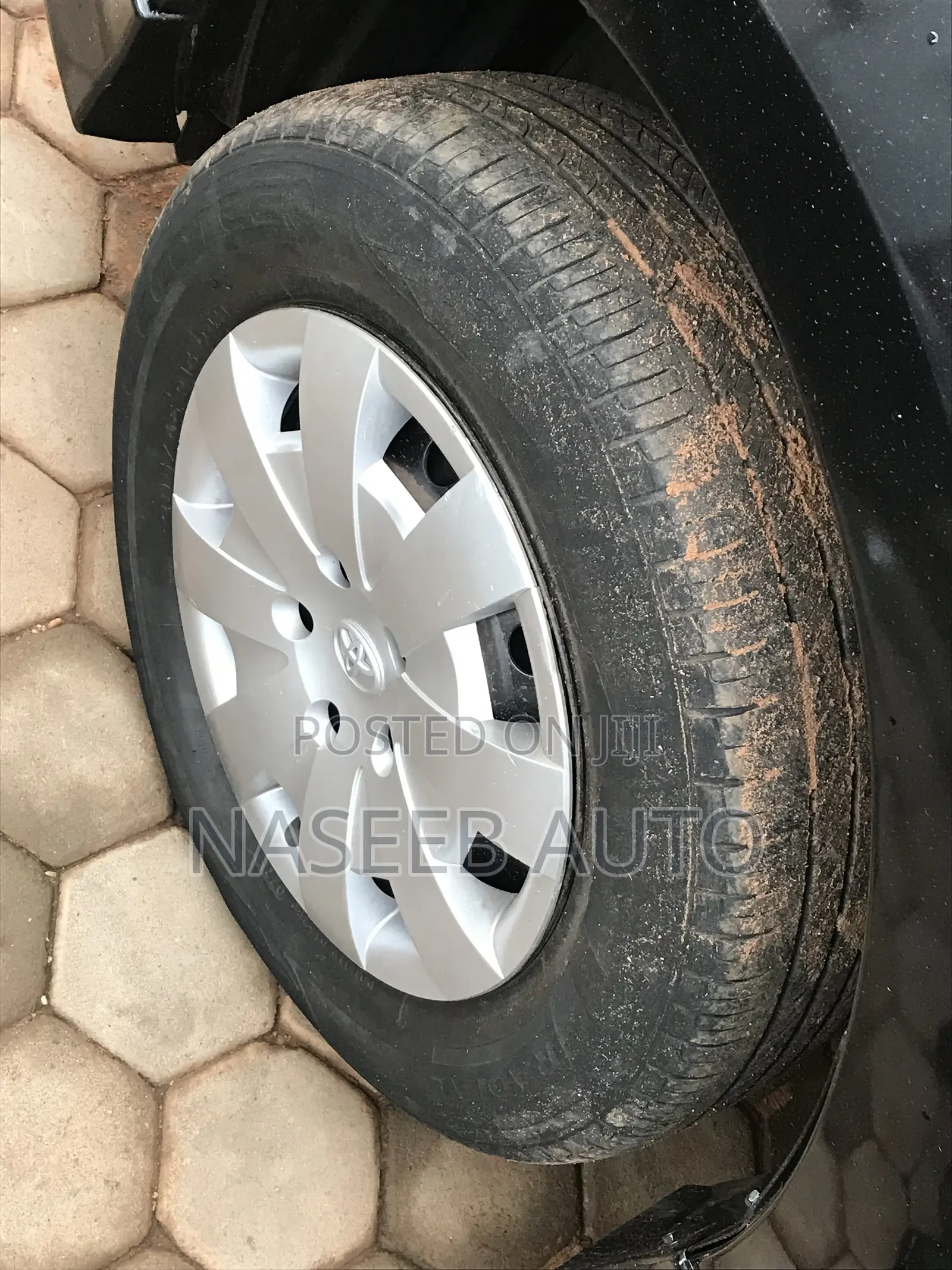 Toyota Corolla Rumion 2011 Black