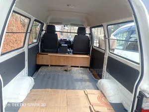 Nissan Vanette 2011 White