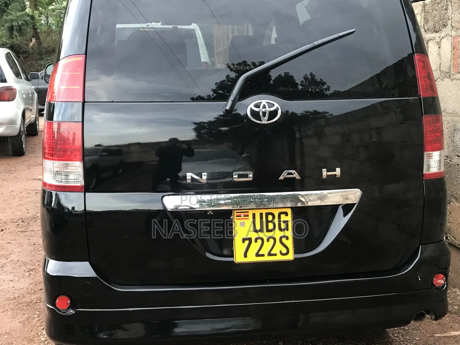 Toyota Noah 2006 Black