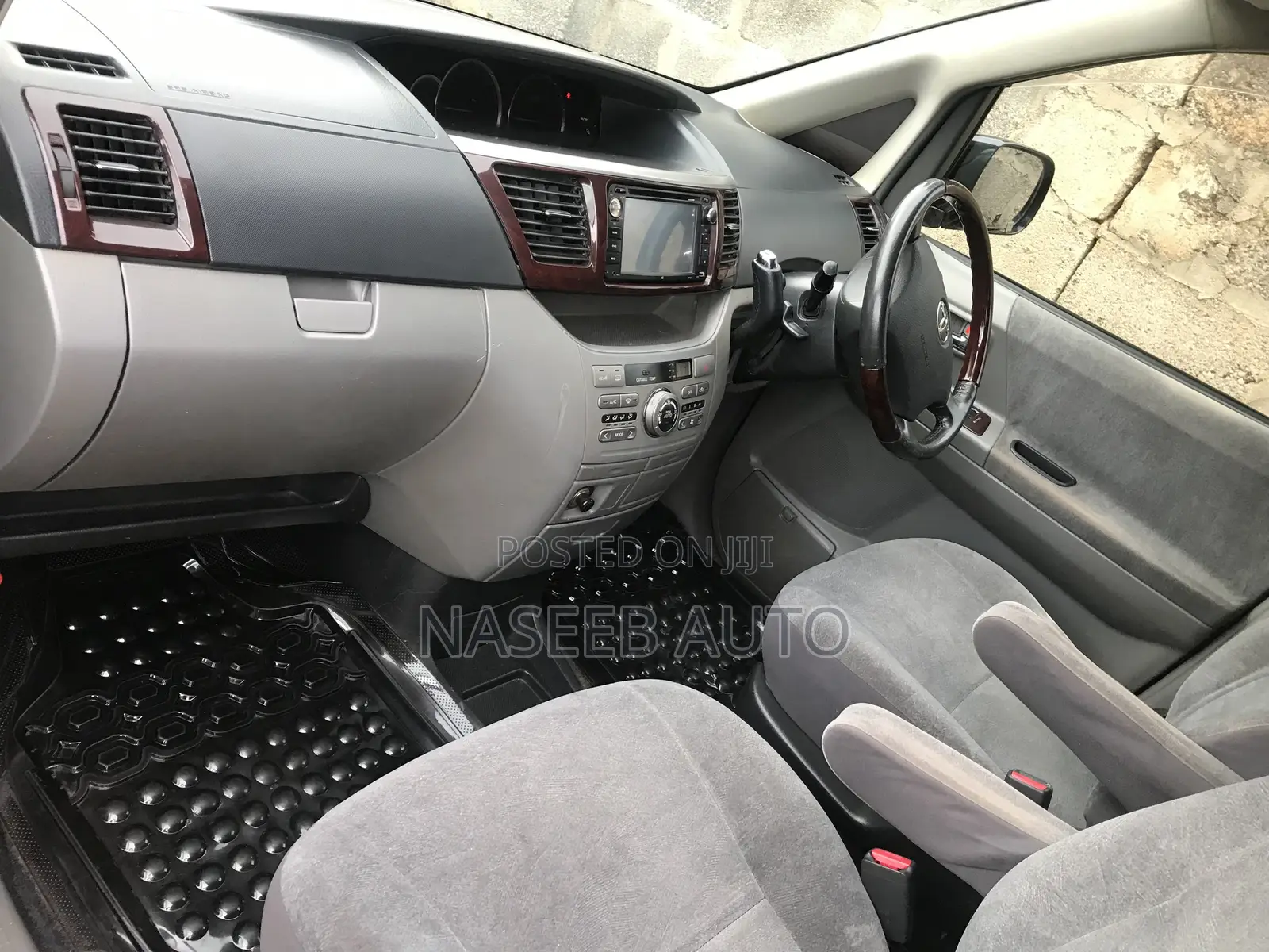 Toyota Noah 2006 Black
