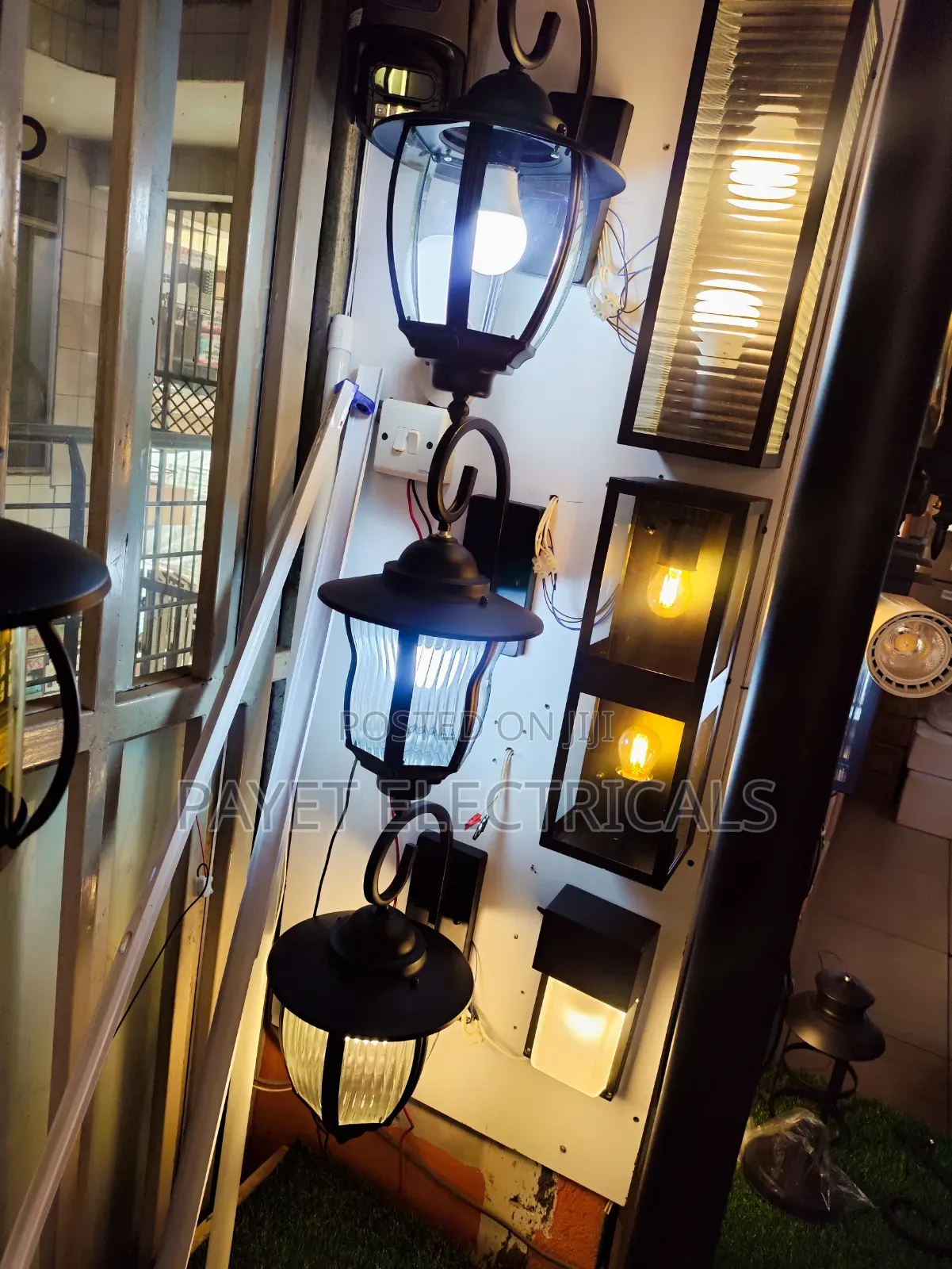 VIp Outdoor Security Wall Light