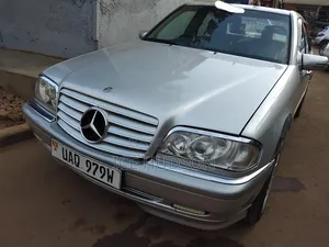 Mercedes-Benz C200 2000 Silver
