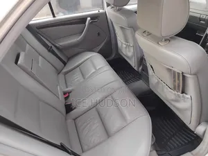 Mercedes-Benz C200 2000 Silver