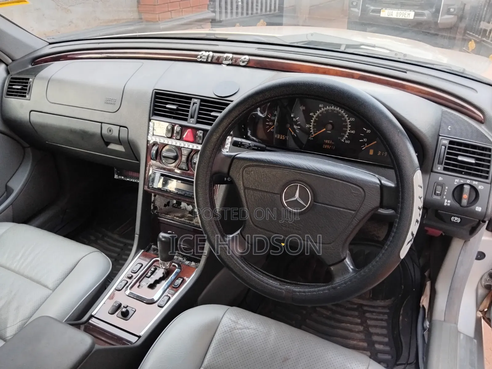 Mercedes-Benz C200 2000 Silver