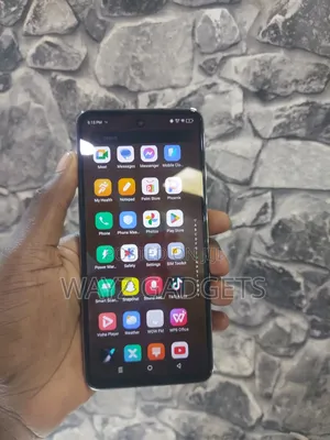 Infinix Hot 40i 256 GB Gold
