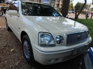 Toyota Progress 2002
