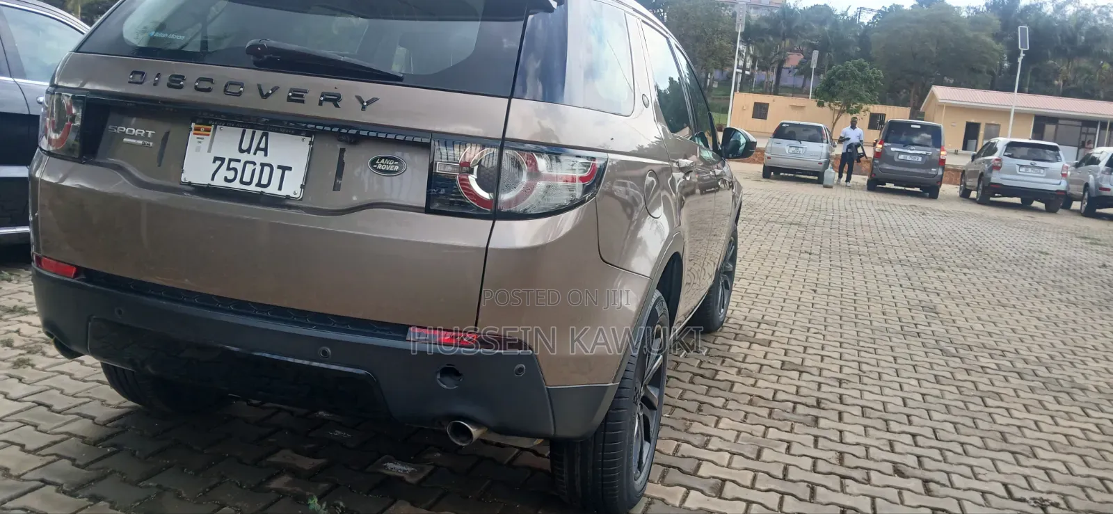 Land Rover Discovery 2018 Gold