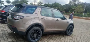 Land Rover Discovery 2018 Gold