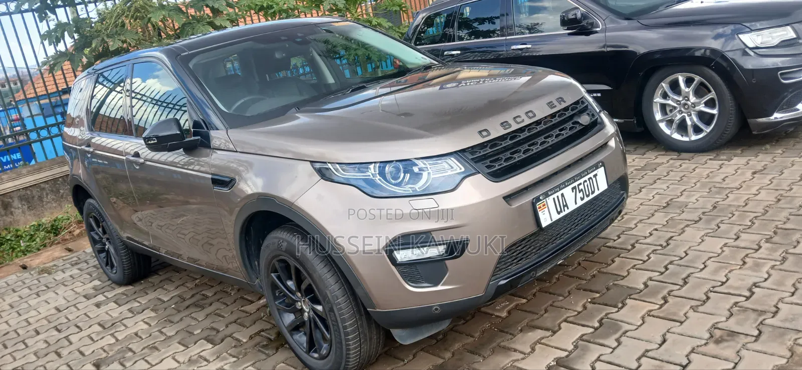 Land Rover Discovery 2018 Gold