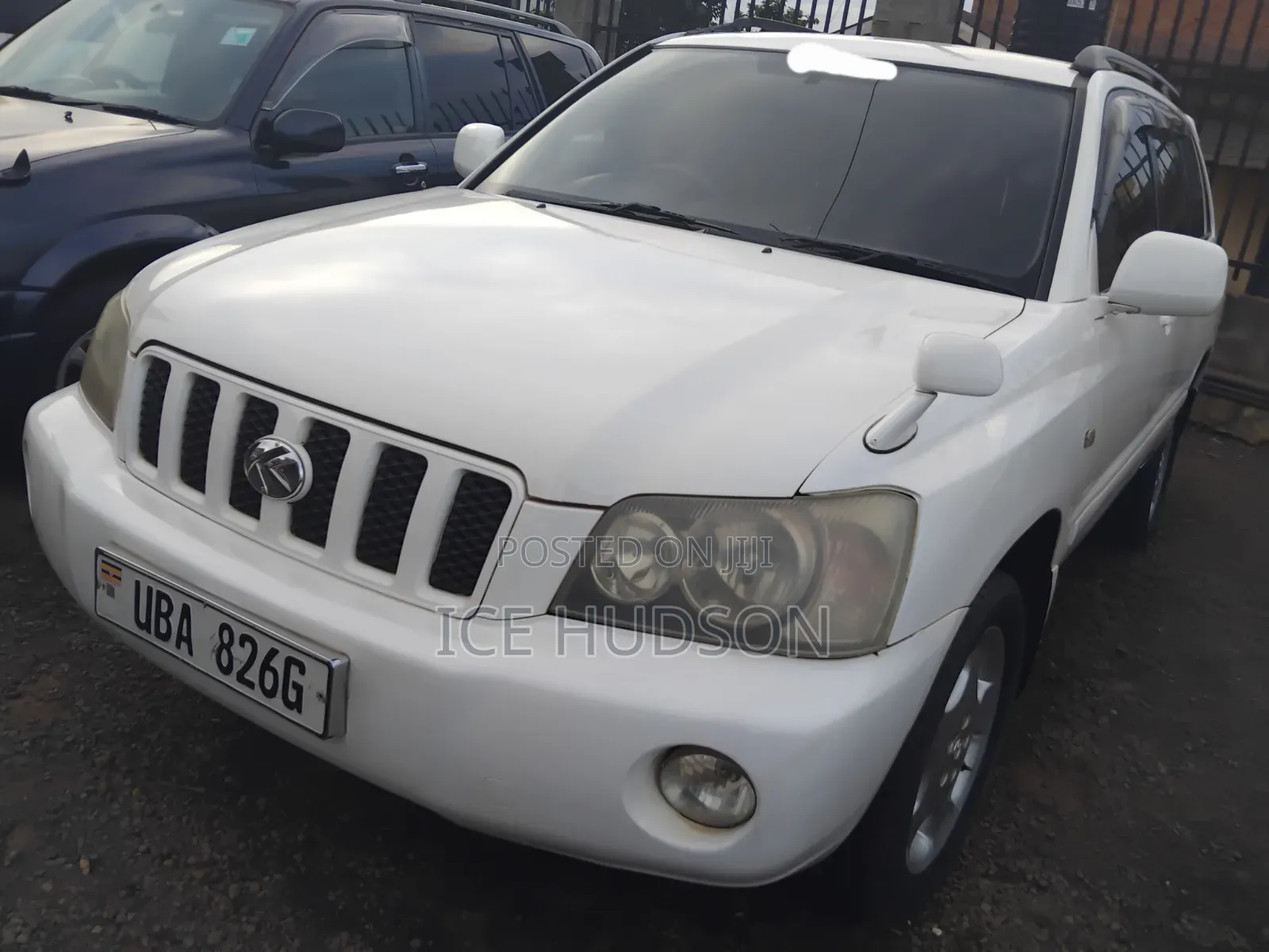 Toyota Kluger 2003 White