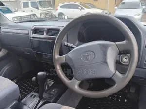Toyota Land Cruiser Prado 2001