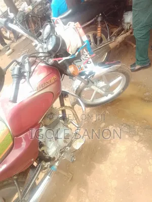 Bajaj Boxer 100 2024 Red