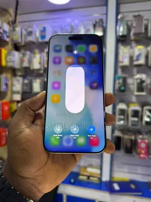 Apple iPhone 15 256 GB Gray