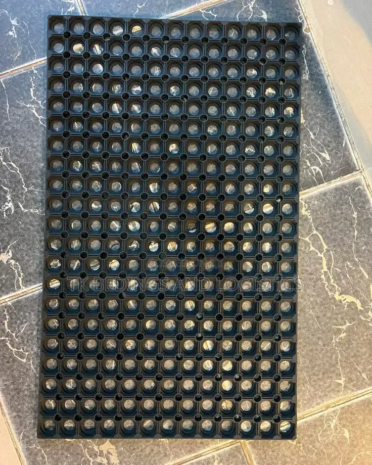 Simple Hole Outdoor Mats