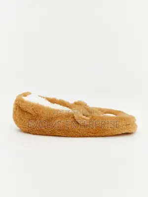 Figured Women's Home Slipper