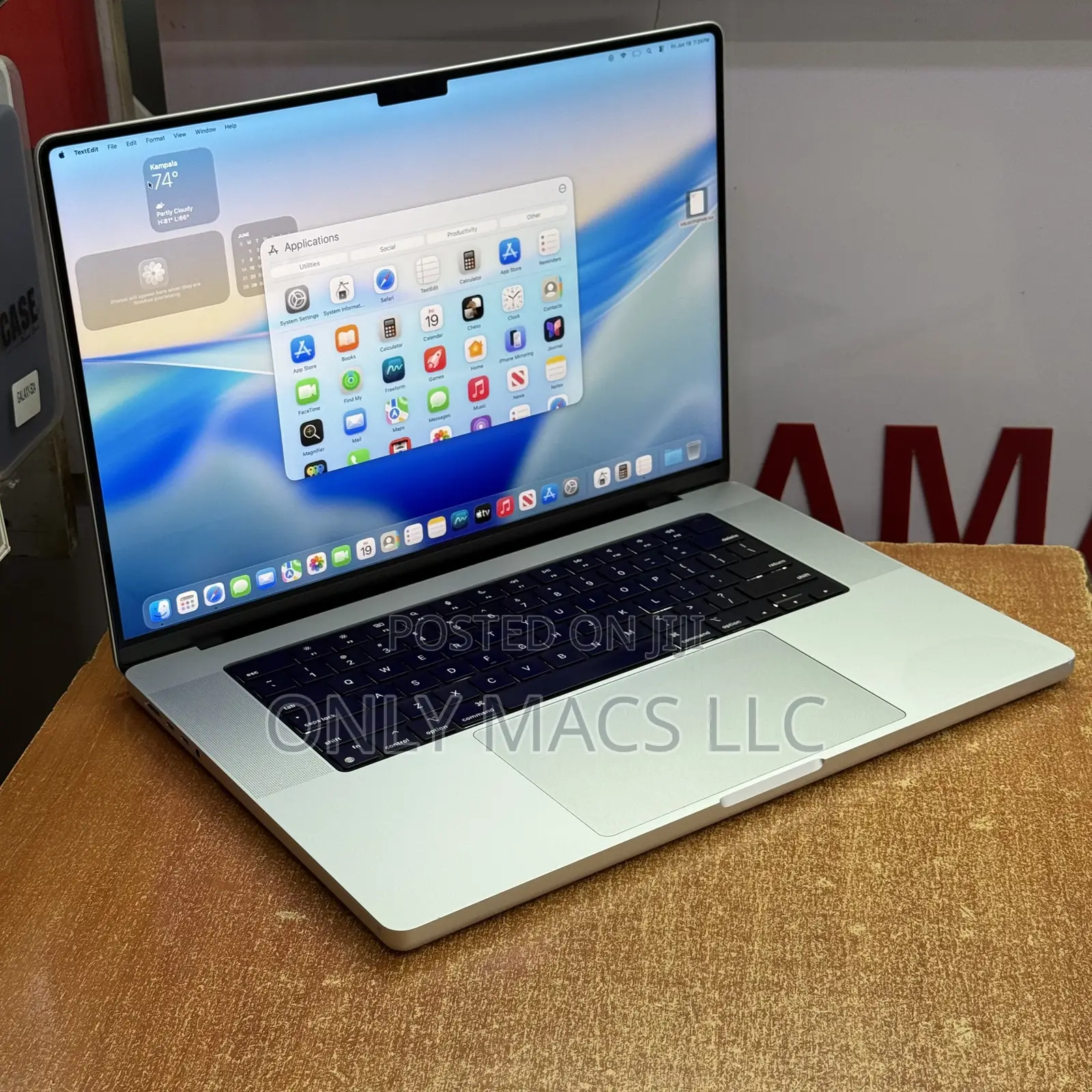 Laptop Apple MacBook Pro 2021 M1 16GB Apple M1 Pro SSD 512GB