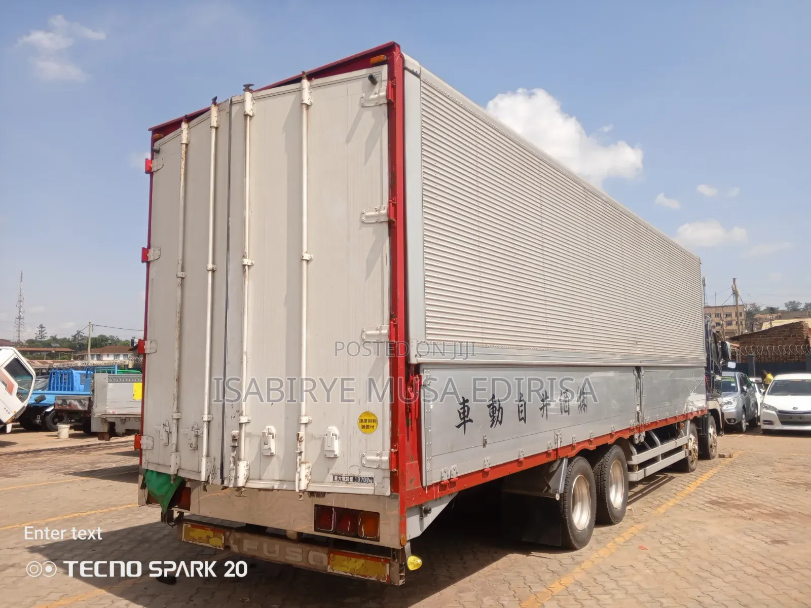 Fuso Supergreat 12 Tyres Box Body 20 Tones