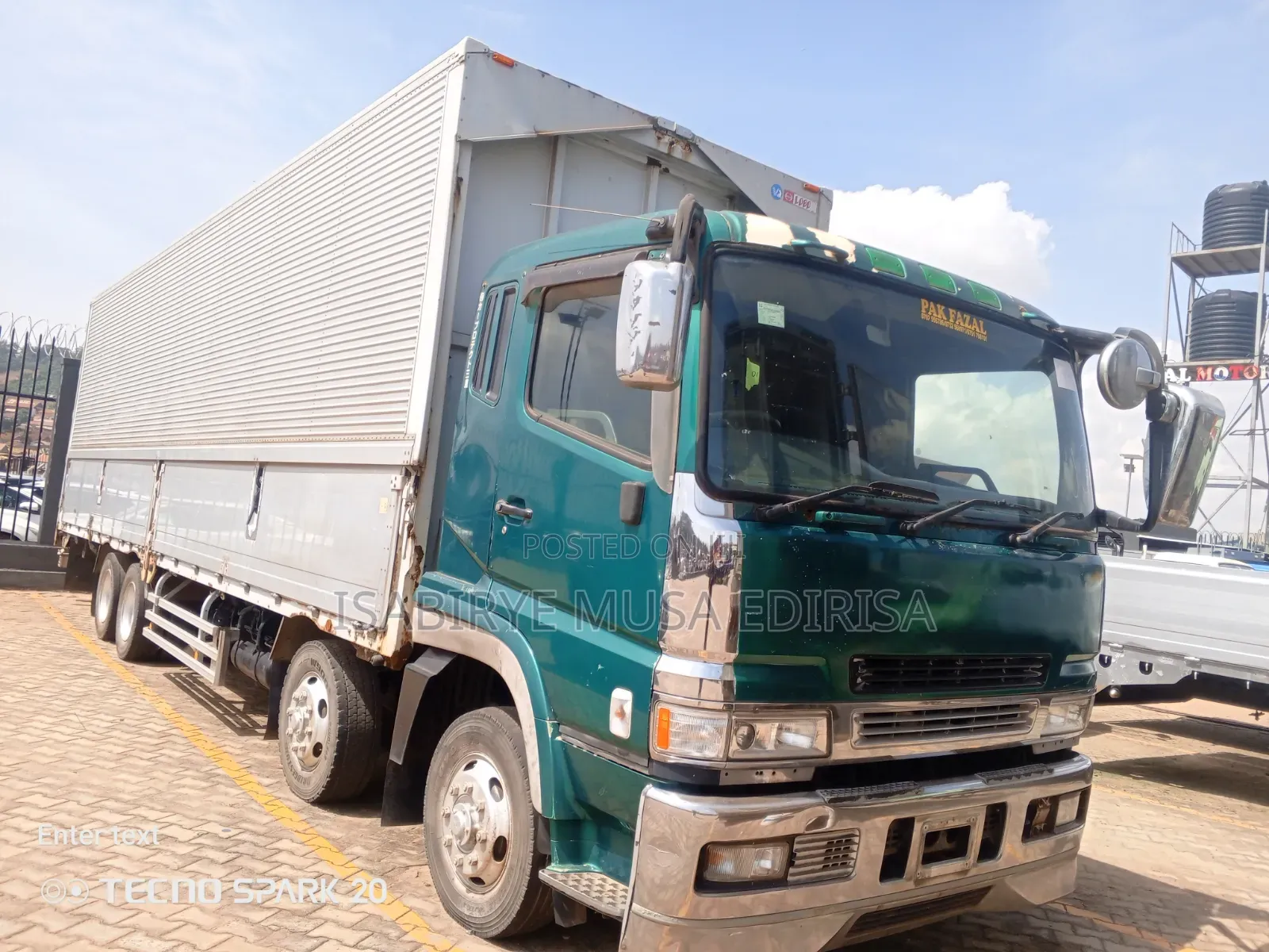 Fuso Supergreat 12 Tyres Box Body 20 Tones