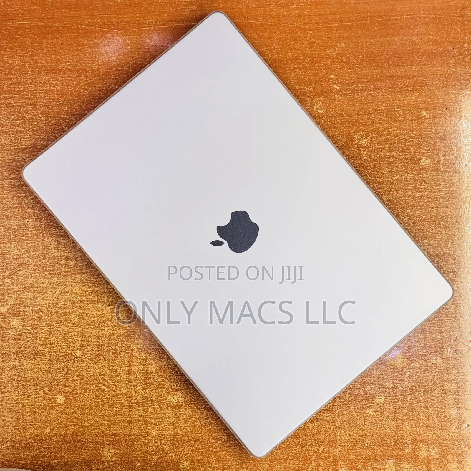 Laptop Apple MacBook Pro 2021 M1 16GB Apple M1 Pro SSD 512GB