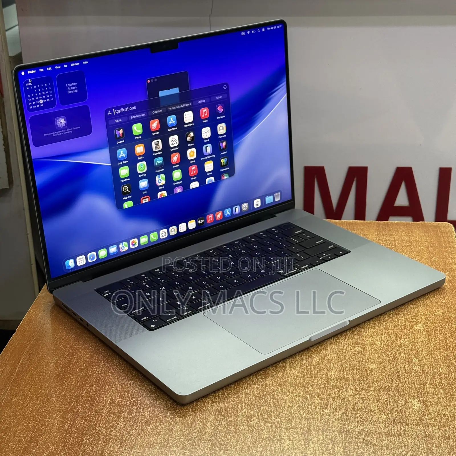 Laptop Apple MacBook Pro 2021 M1 32GB Apple M1 Pro SSD 512GB