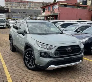 Toyota RAV4 Adventure AWD 2020 Green