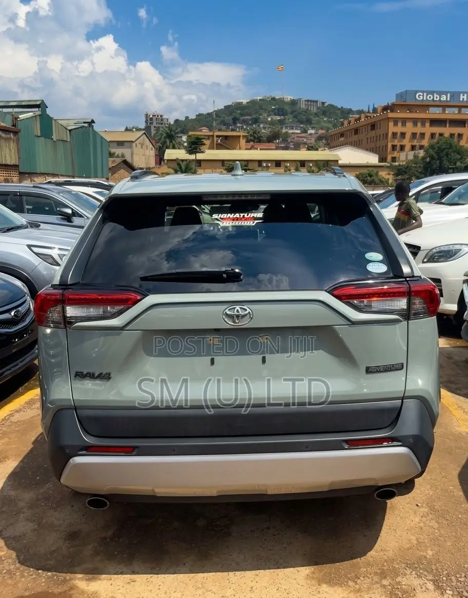 Toyota RAV4 Adventure AWD 2020 Green