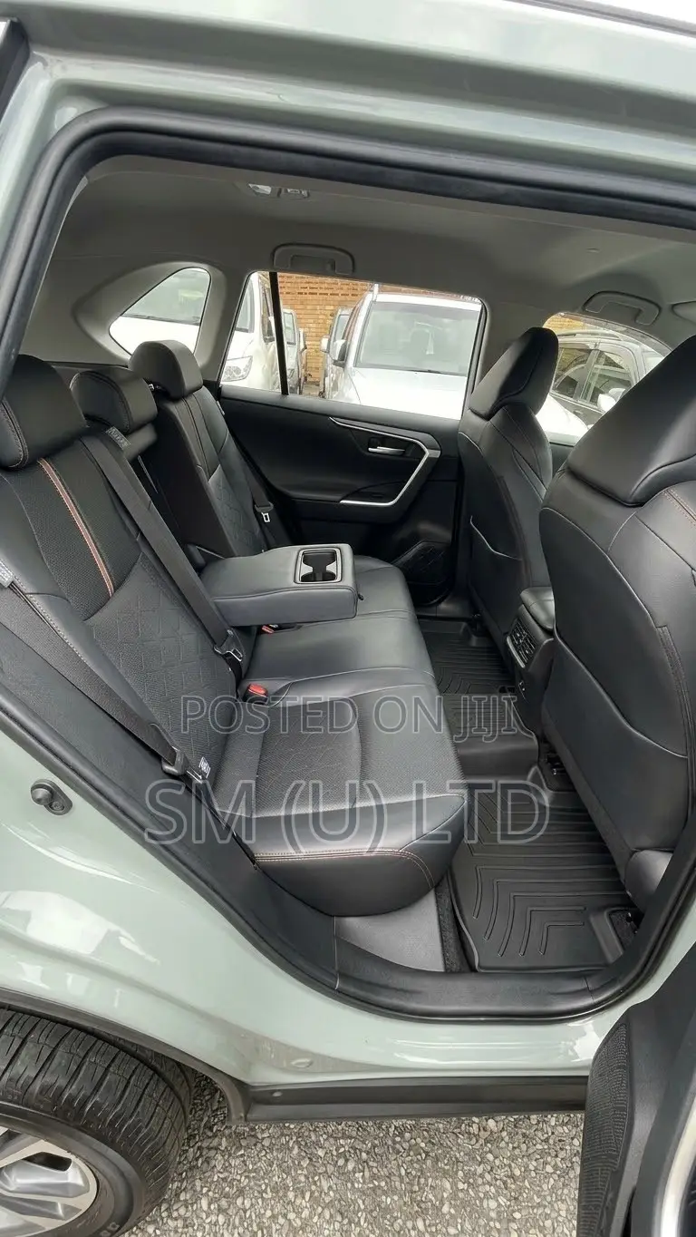 Toyota RAV4 Adventure AWD 2020 Green